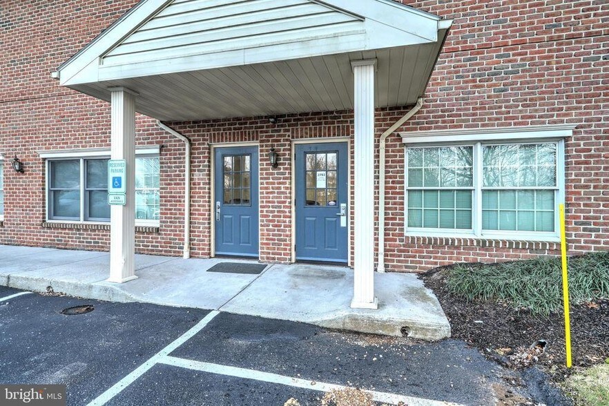 2793 S Queen St, Dallastown, PA 17313 Retail For Lease