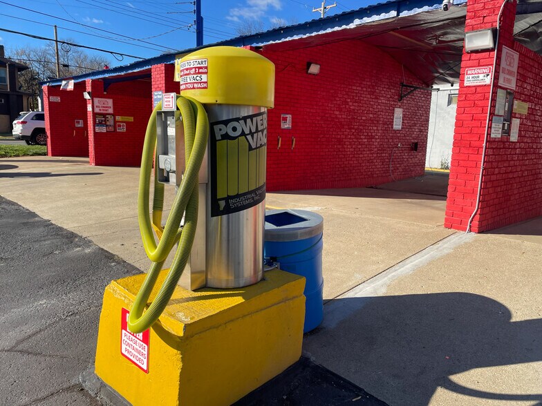 More Photos Of 3500 4th Ave, Beaver Falls Carwash For Sale