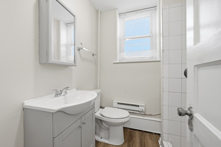 More Photos Of 232 Cooper St, Camden Apartments For Sale