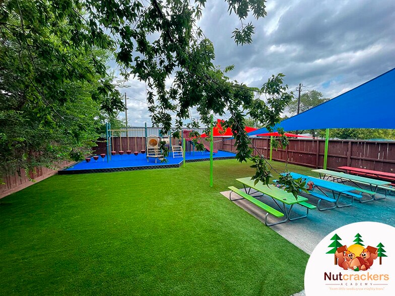 More Photos Of 8128 Braewick Dr, Houston Daycare Center For Sale