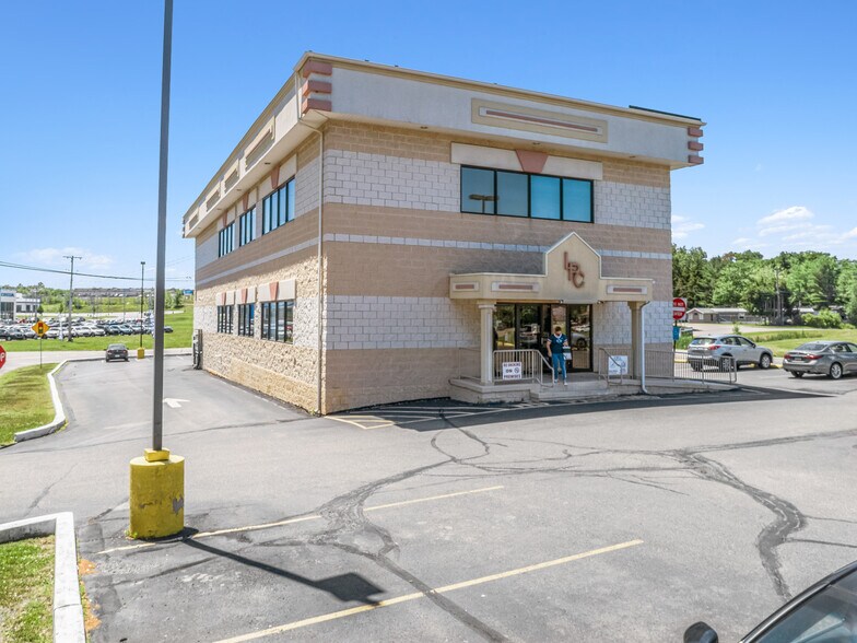 More Photos Of 631 Airport Rd, Hazle Township Office For Lease