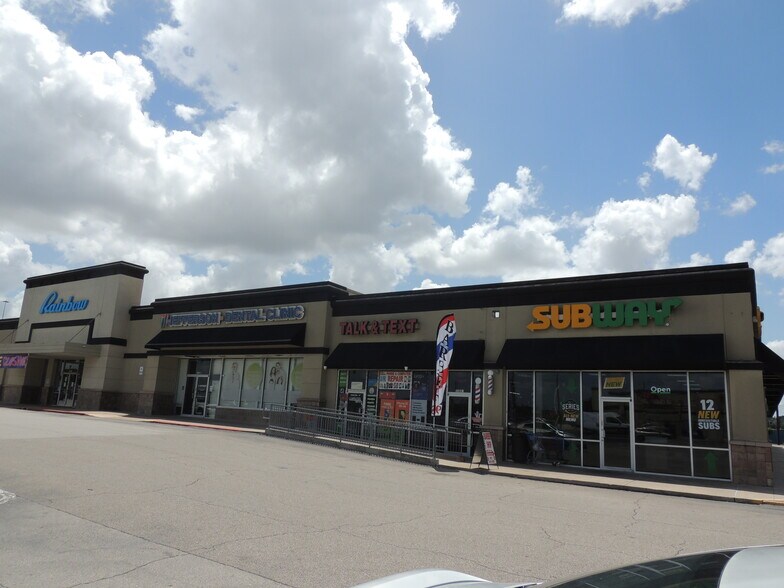 More Photos Of 3331-3341 Telephone Rd, Houston Unknown For Lease