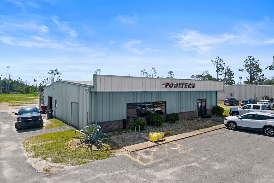 More Photos Of , Panama City General Retail For Sale