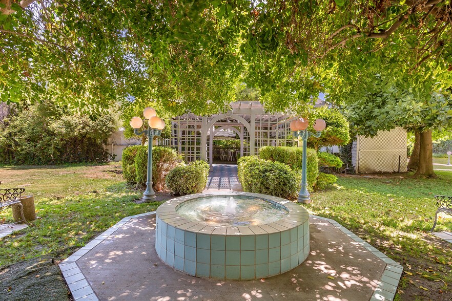 More Photos Of 2064 Orange Tree Ln, Redlands Lodge Meeting Hall For Sale