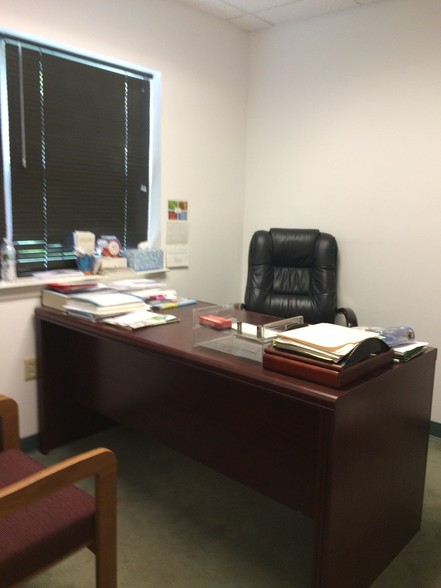 More Photos Of 225 Bridge St, Metuchen Medical For Lease