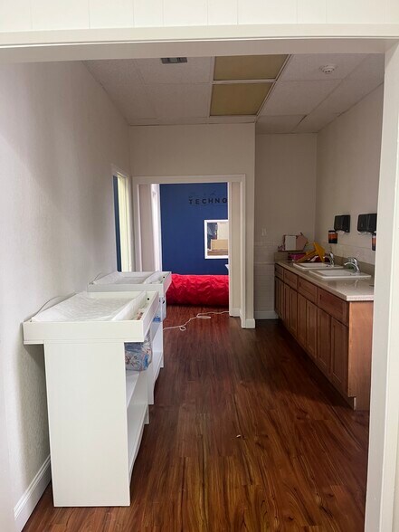 More Photos Of 5909 Camden St, Oakland Daycare Center For Sale