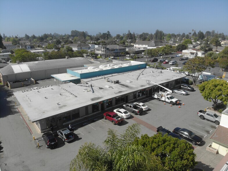 More Photos Of , Santa Cruz General Retail For Sale