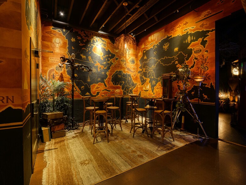 More Photos Of 648-654 S Broadway, Los Angeles General Retail For Lease