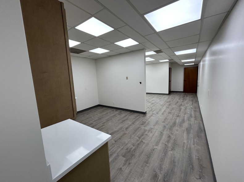 More Photos Of 20355 Hawthorne Blvd, Torrance Office For Lease
