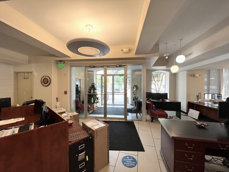 More Photos Of 9-23 W Highland Ave, Philadelphia Office For Lease