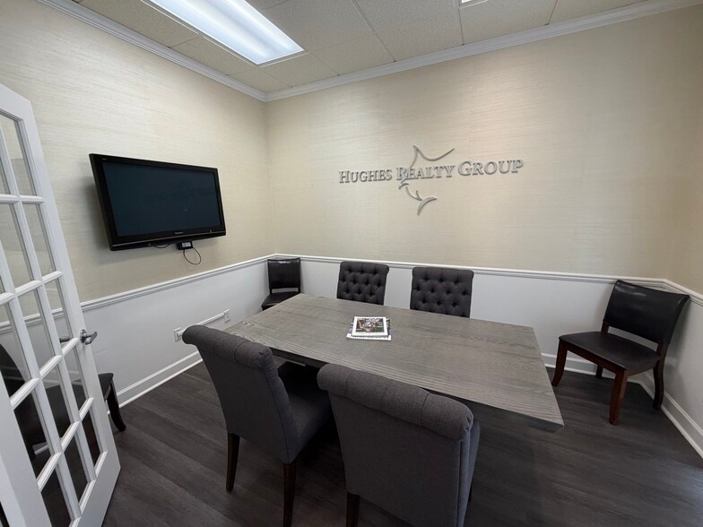 More Photos Of 654 W Indiantown Rd, Jupiter Medical For Sale