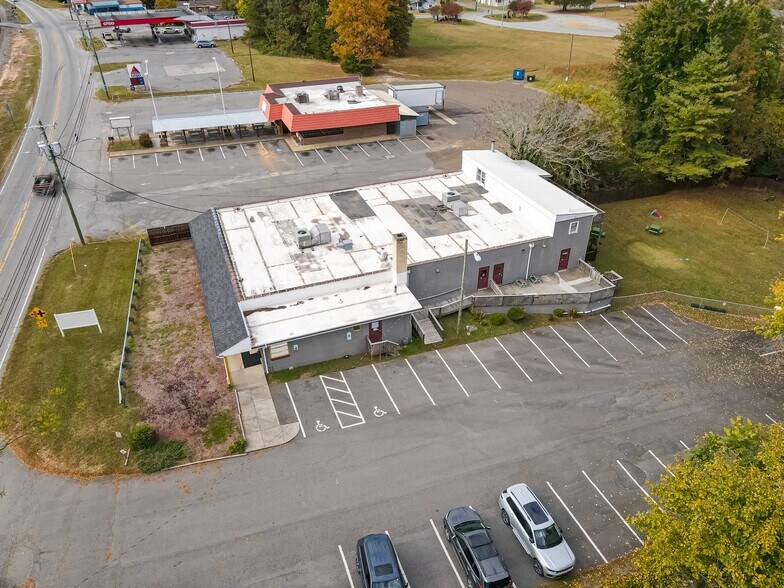 More Photos Of 5016 Old Walkertown Rd, Winston-Salem Daycare Center For Sale
