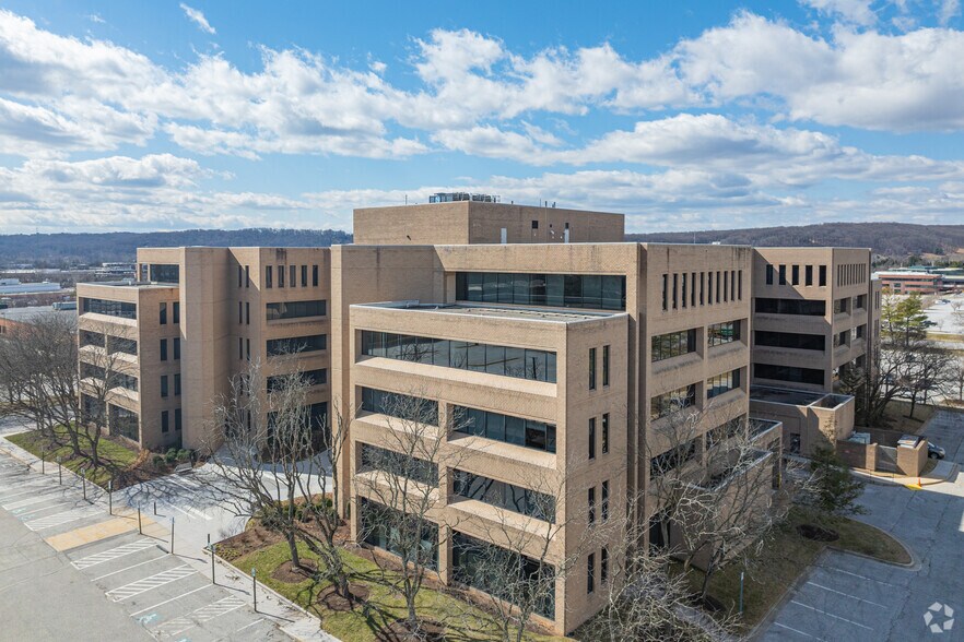 Primary Photo Of 11311 McCormick Rd, Hunt Valley Office For Lease