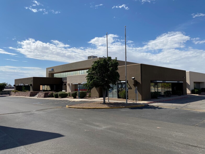 Primary Photo Of 7598 N Mesa St, El Paso Medical For Lease