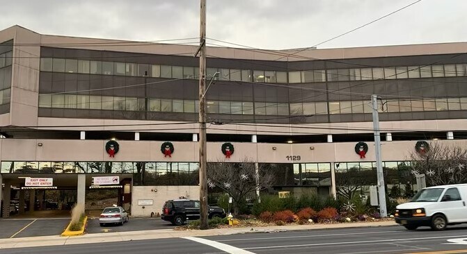 More Photos Of 1129 Northern Blvd, Manhasset Medical For Lease