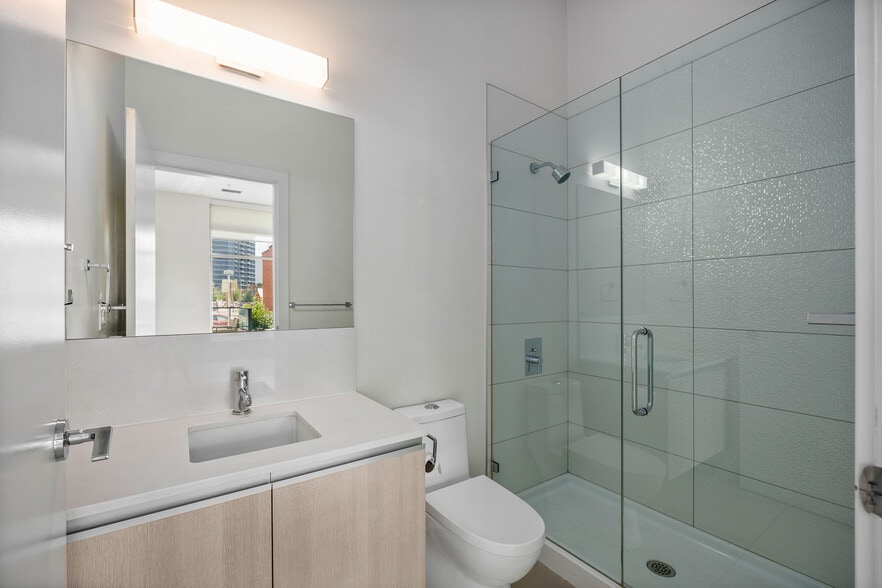 More Photos Of 1130 3 St SE, Calgary Flex For Sale