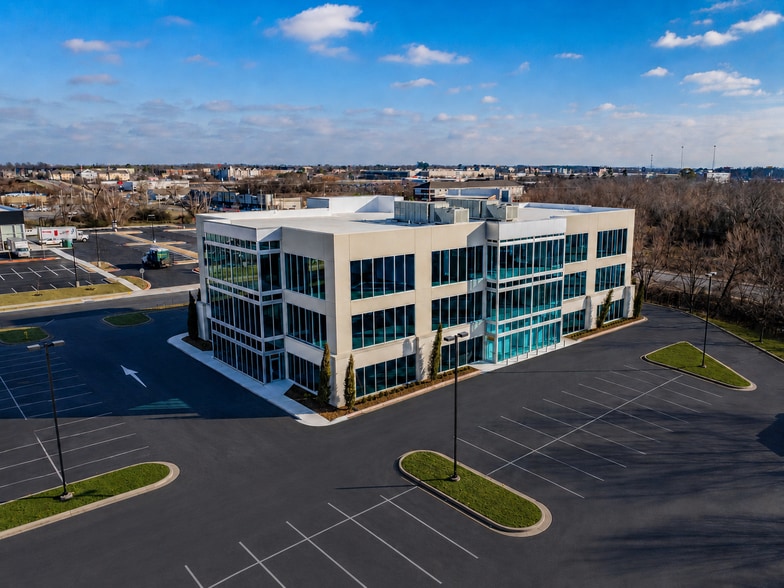 More Photos Of 2700 SE S St, Bentonville Office For Lease
