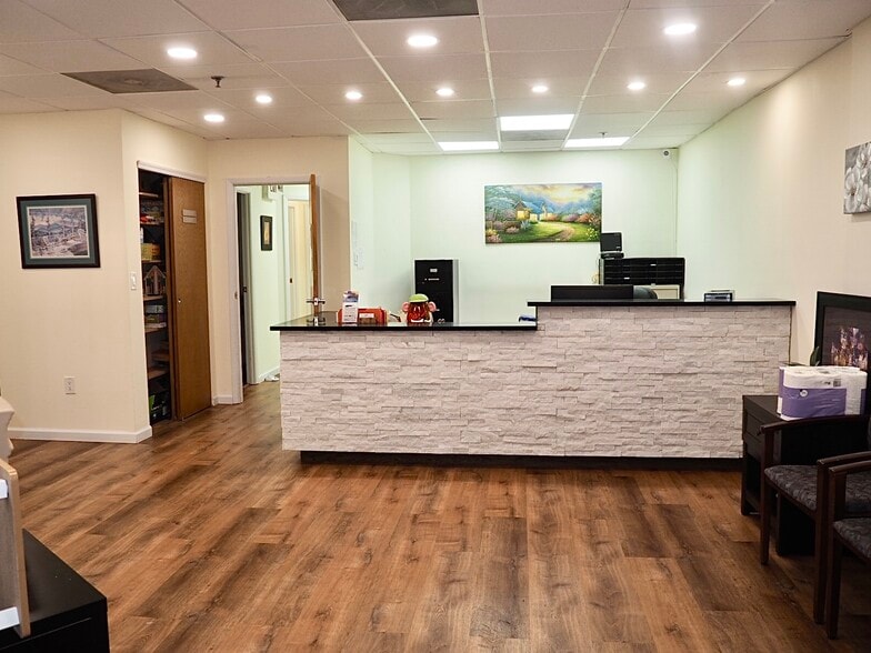 More Photos Of 233 E Shore Rd, Great Neck Medical For Sale