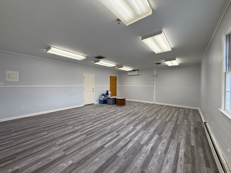 More Photos Of 79 Reservoir St, Holden Office For Lease