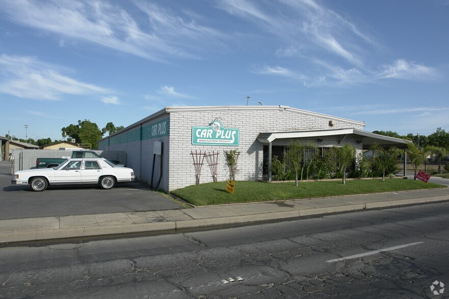 More Photos Of 1029 Martin Luther King Jr Way, Merced Freestanding For Sale