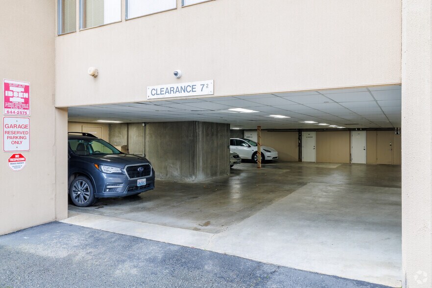 More Photos Of 11711 NE 12th St, Bellevue Office For Sale