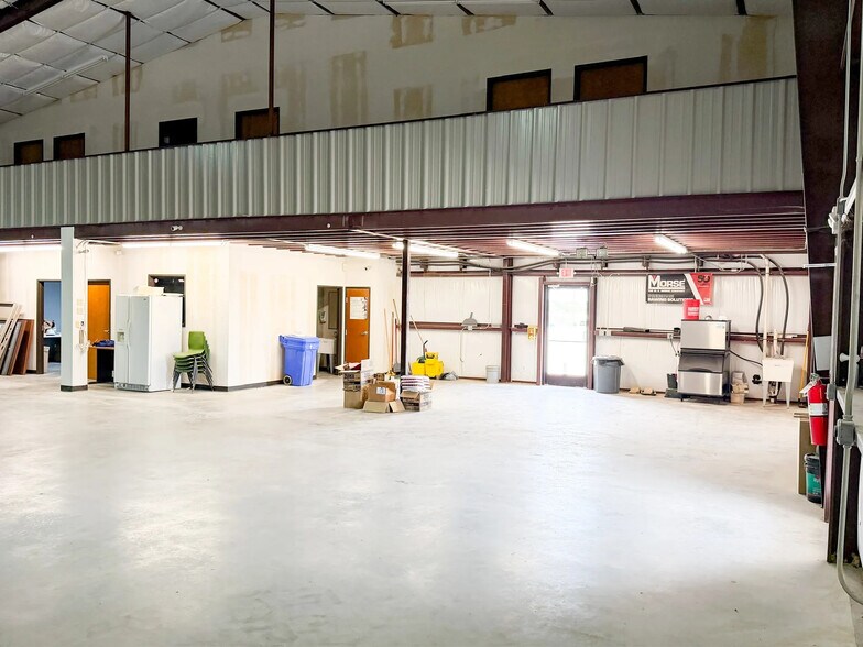 More Photos Of 470 Josh Mitchell Ave, Big Lake Service For Lease