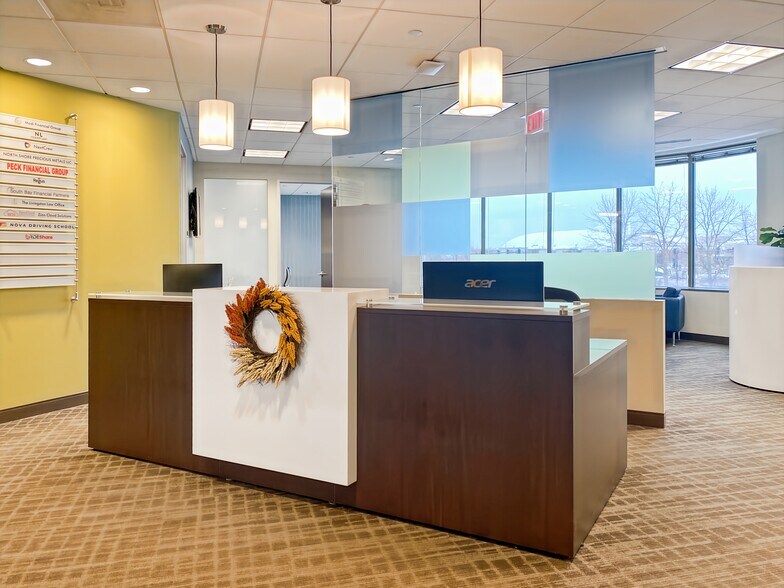 More Photos Of 2700 Patriot Blvd, Glenview Coworking Space