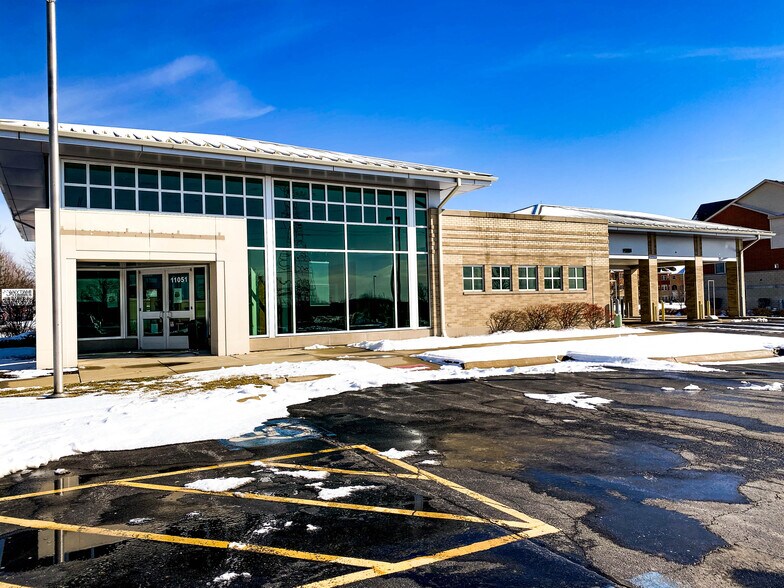 More Photos Of 11051 W 179th St, Orland Park Bank For Sale