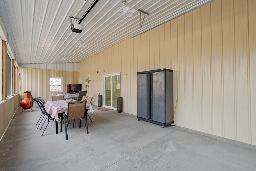 More Photos Of 202 Hemi Ln, Gravois Mills Specialty For Sale