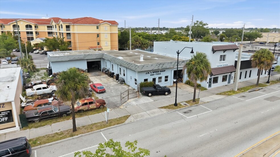 More Photos Of 629 E Venice Ave, Venice Auto Repair For Sale