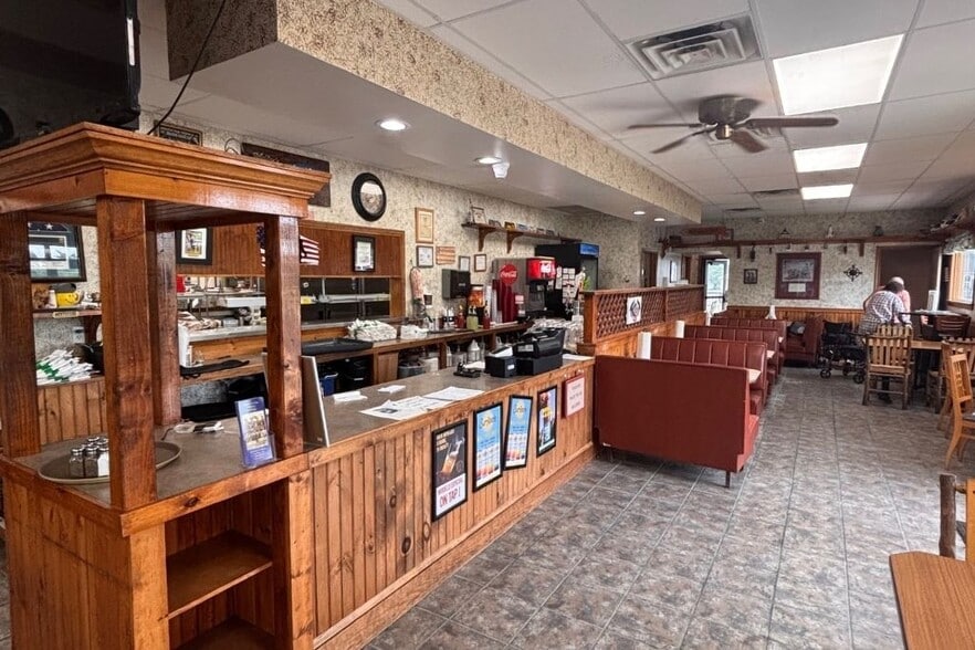 More Photos Of 107 5th St, Delaware City Restaurant For Sale
