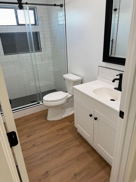 More Photos Of 9004 Olive St., Fontana Contractor Storage Yard For Lease