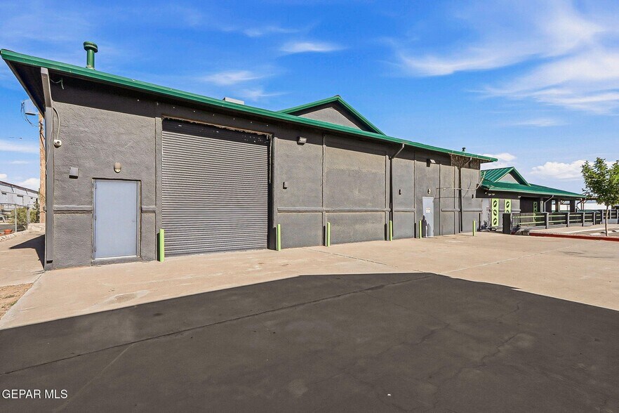 More Photos Of , Sunland Park Flex For Sale