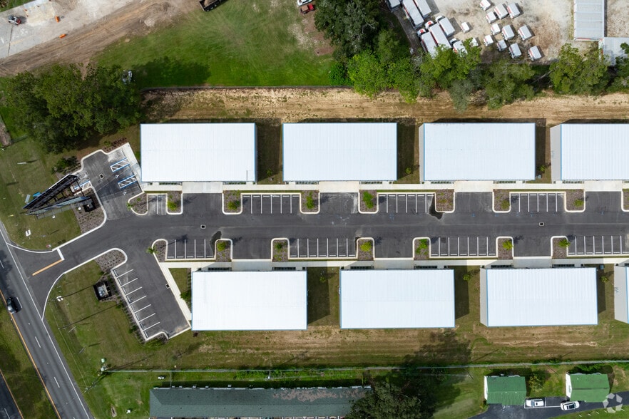 More Photos Of 5741 S Pine Ave, Ocala Service For Lease