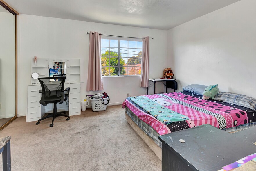 More Photos Of 12731 Barlin Ave, Downey Apartments For Sale