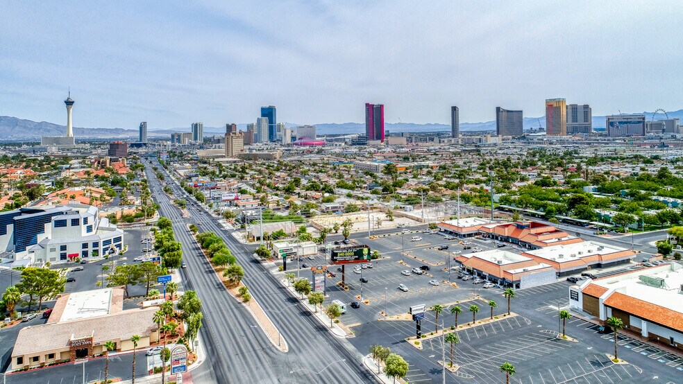 More Photos Of 3441 W Sahara Ave, Las Vegas Unknown For Lease