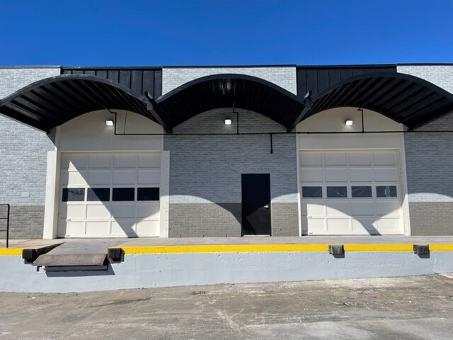 More Photos Of 2233 NW Loop 410, San Antonio Warehouse For Lease