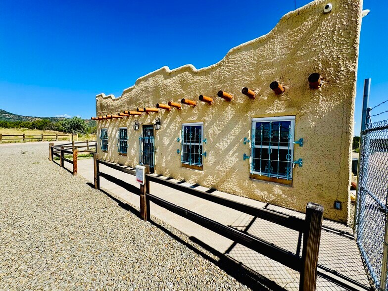 More Photos Of 36730 Democracy Dr, Trinidad Warehouse For Lease