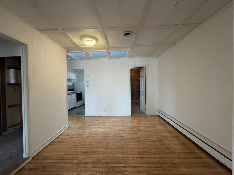 More Photos Of 134 W State St, Sycamore Office Residential For Sale