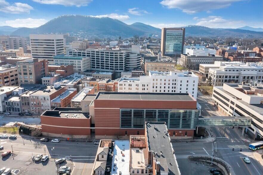 More Photos Of 120 Salem Ave SW, Roanoke Warehouse For Lease