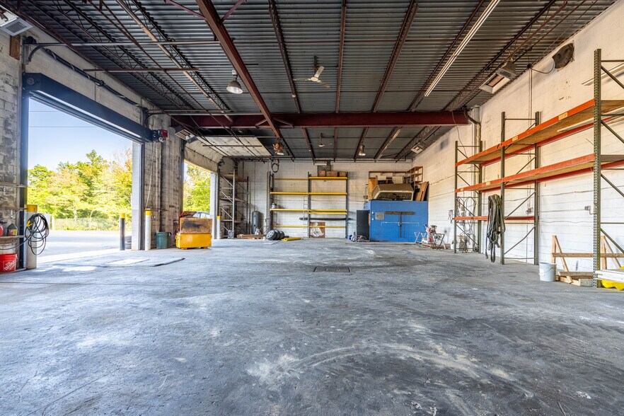 More Photos Of 1249 Byberry Rd, Philadelphia Warehouse For Sale