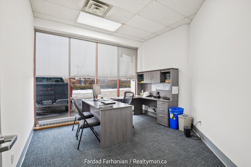 More Photos Of 42 Cardico Dr, Whitchurch-Stouffville Warehouse For Sale