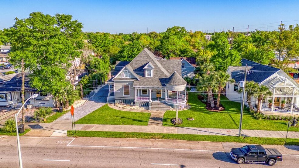 More Photos Of 656 Garden St, Pensacola Office For Sale
