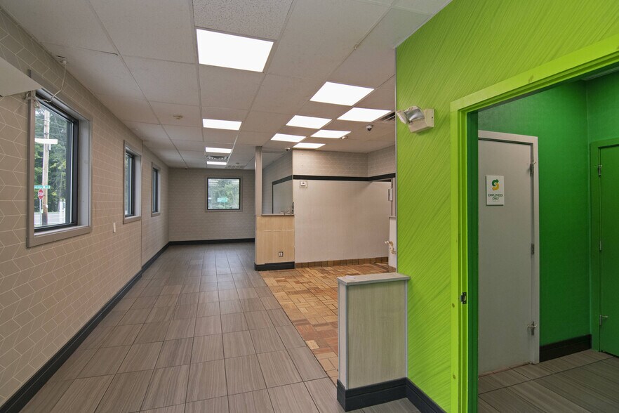 More Photos Of 1931 Alta Dr, Alderson General Retail For Sale