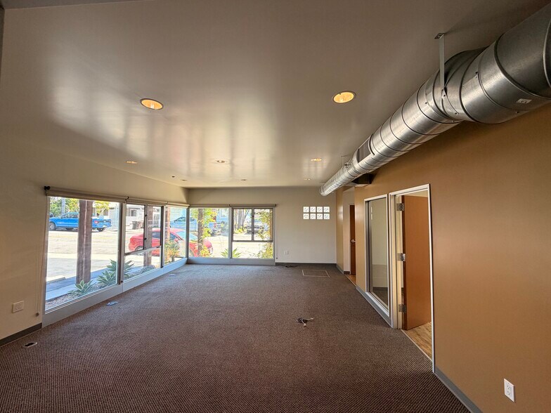 More Photos Of 110 W Escalones, San Clemente Loft Creative Space For Lease
