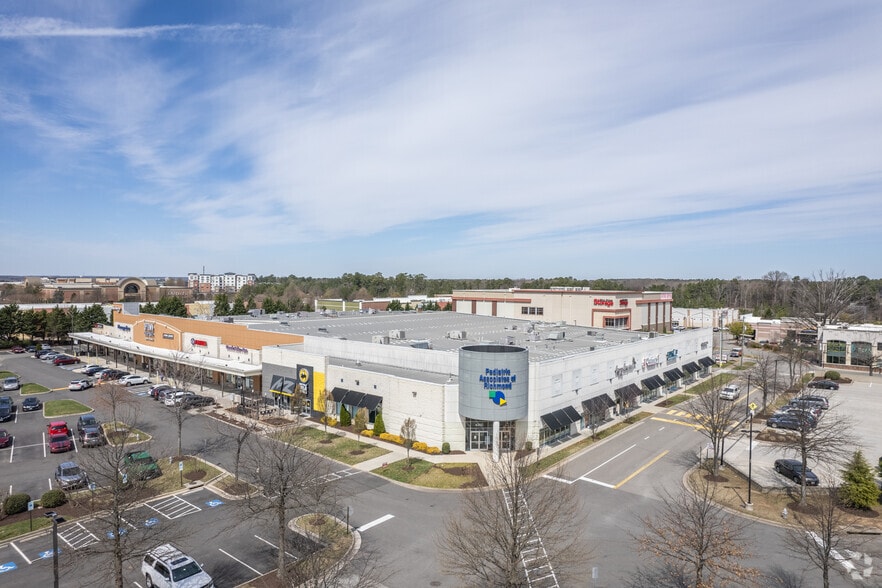 More Photos Of 4350 Pouncey Tract Rd, Glen Allen General Retail For Lease