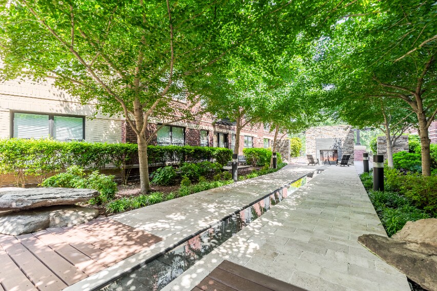 More Photos Of 1919 Clarendon Blvd, Arlington Apartments For Lease