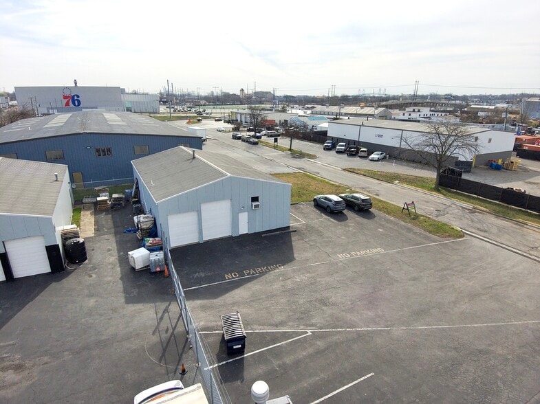 More Photos Of 9 James Ct, Wilmington Warehouse For Lease