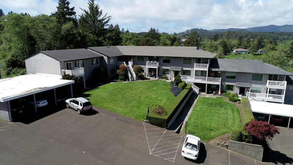 More Photos Of 3456 NE West Devil's Lake Rd, Lincoln City Apartments For Sale