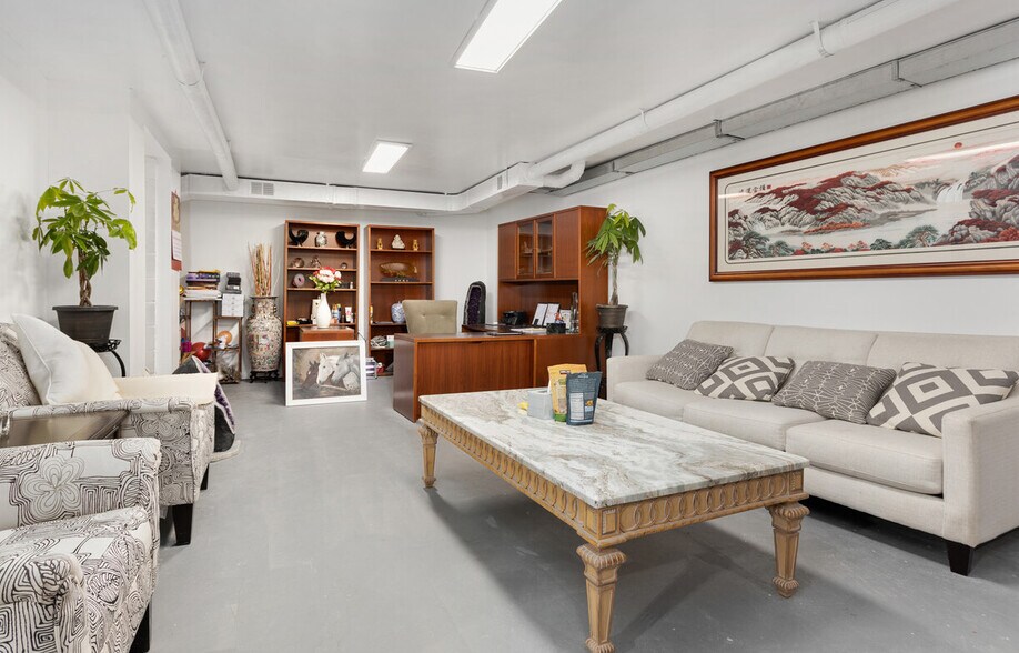 More Photos Of 2926 Mountain Rd, Pasadena Storefront Retail Office For Sale